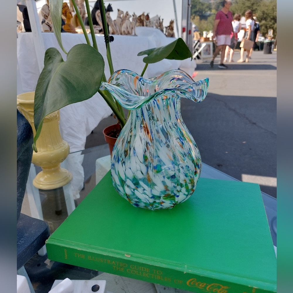 Artisan Glass Flower Vase Ruffle Rim Speckled Multicolor-Medium Bloom Vase - Picture 4 of 11